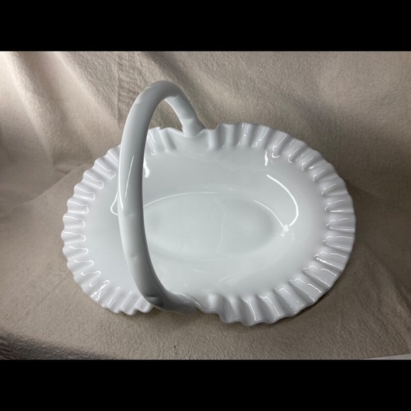 Vintage Fenton White Milk Glass Hobnail Basket - Picture 2 of 4